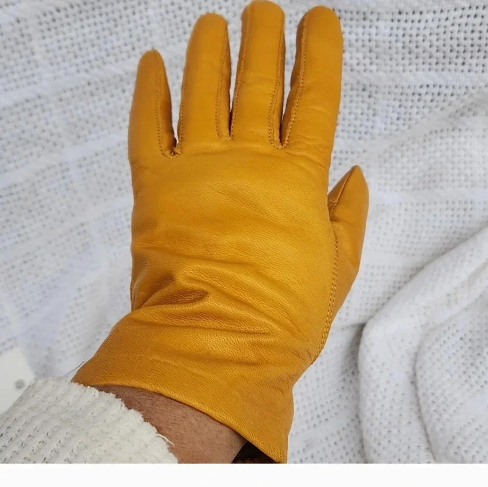 Van Raalte‎ neutral leather gloves M NEW